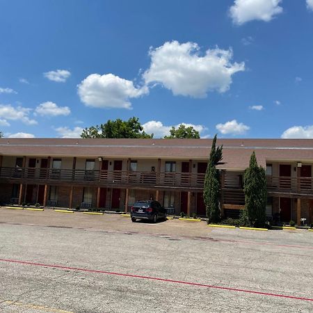Granbury Inn And Suites Екстер'єр фото
